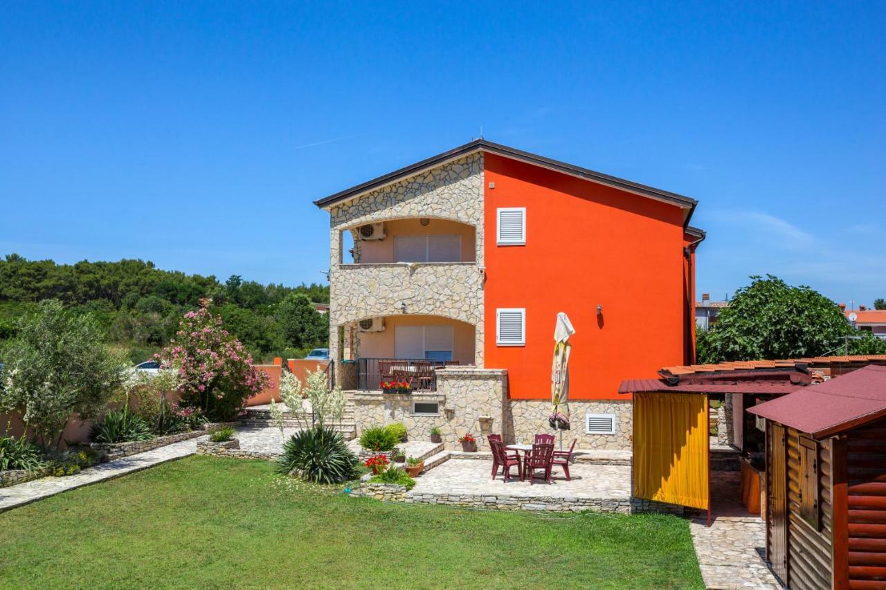 Villa Orange II Medulin Exterior photo